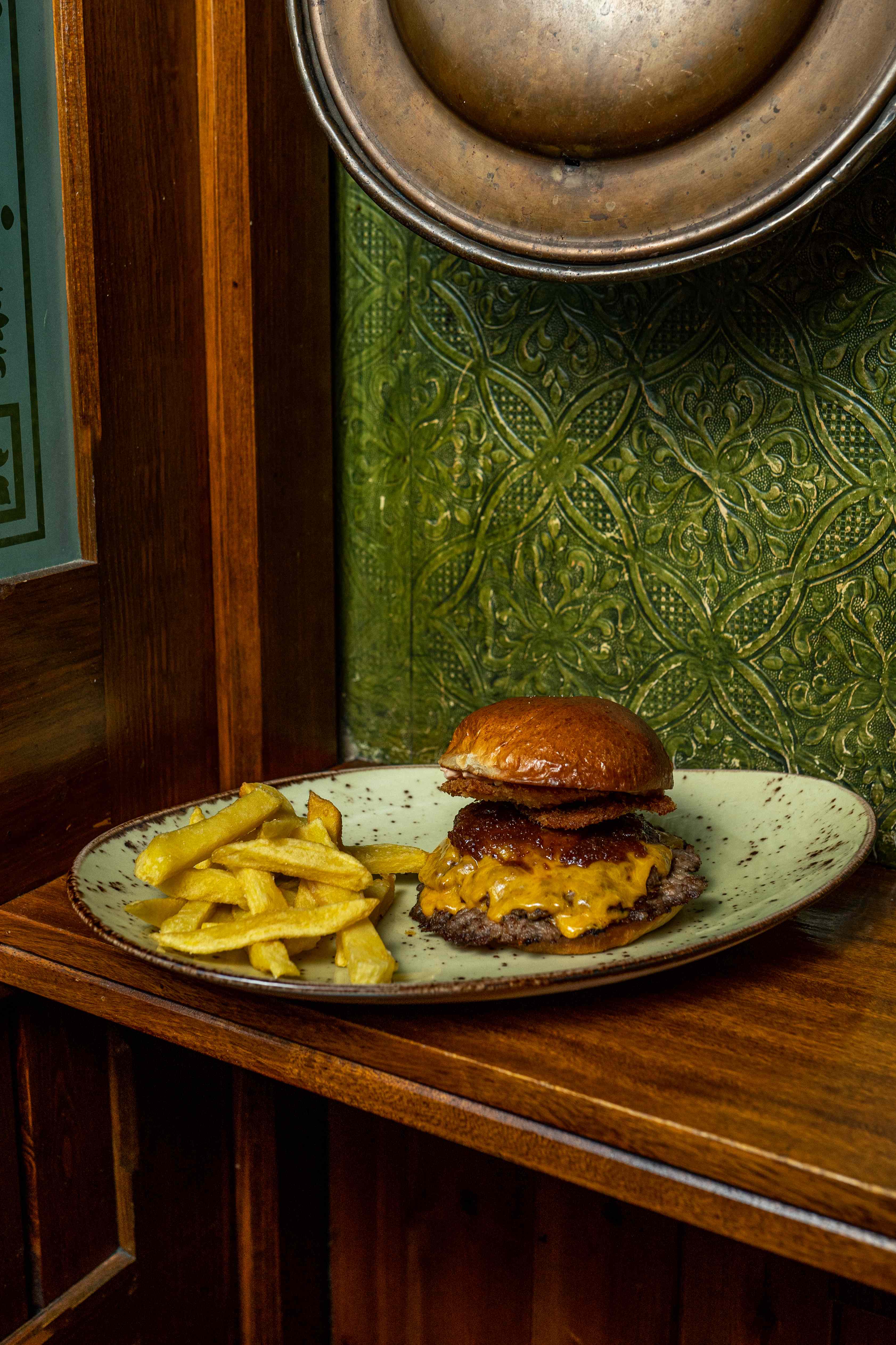 MULLINS BURGUER IRISH PUB - Imagen 4